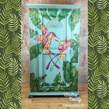 Load image into Gallery viewer, 1263 - farbenfroher Kleiderschrank mit Kolibris (Vogel-Motiv) im tropischen Look