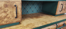 Load image into Gallery viewer, 1250 Buffetschrank Retro - Creme / Dunkelgrün
