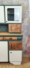 Load image into Gallery viewer, 1250 Buffetschrank Retro - Creme / Dunkelgrün