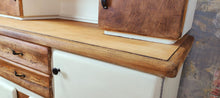 Load image into Gallery viewer, 1243 Buffetschrank Retro - Creme / Holz