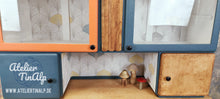 Load image into Gallery viewer, 1241 Buffetschrank Retro - Rauchblau / Orange und Gelb