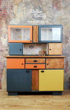 Load image into Gallery viewer, 1241 Buffetschrank Retro - Rauchblau / Orange und Gelb