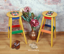 Load image into Gallery viewer, 1254 - Tiki Barhocker in gelb