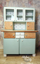 Load image into Gallery viewer, 1249 Buffetschrank Retro - Creme / Blau