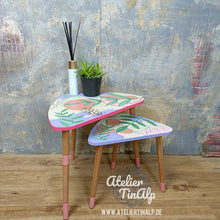 Load image into Gallery viewer, 1266 bunte Beistelltische im Retro Stil