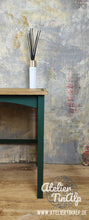 Load image into Gallery viewer, 1271 - Retro Schreibtisch - Mid Century - Grün / Gold / Holz