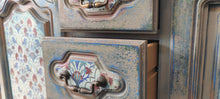 Load image into Gallery viewer, 1085 Kommode Orient