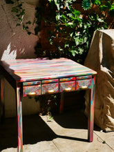 Load image into Gallery viewer, Dixie Belle Kreidefarbe in Rebel Yellow (Vintage-Gelb)