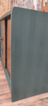 Load image into Gallery viewer, 1017 Barschrank in Waldgrün / Gold / Kommode / Schrank /Sideboard