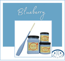 Load image into Gallery viewer, Dixie Belle Kreidefarbe in Blueberry (helles Blau mit einem grauen Unterton)