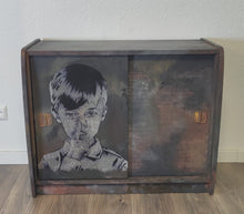 Load image into Gallery viewer, 1010 Retrokommode Streetart