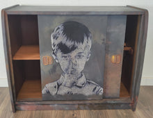 Load image into Gallery viewer, 1010 Retrokommode Streetart