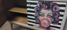 Load image into Gallery viewer, 1011 - Retrokommode "Bubblegum"