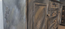 Load image into Gallery viewer, 1013 Kommode im Steampunk / Industrial Look