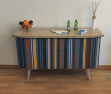 Load image into Gallery viewer, Dixie Belle Kreidefarbe in Colonel Mustard (sattes Senfgelb mit Retro-Vibe)