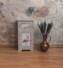 Load image into Gallery viewer, 1076 Beistellschrank Flamingo