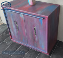 Load image into Gallery viewer, 1090 Kommode Free Soul