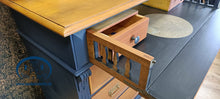 Load image into Gallery viewer, 1133 Kommode Eiche / Dunkelblau