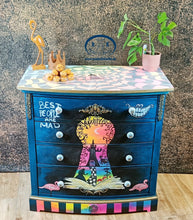 Load image into Gallery viewer, 1145 Große Schubladenkommode