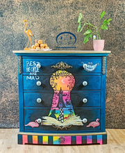 Load image into Gallery viewer, 1145 Große Schubladenkommode