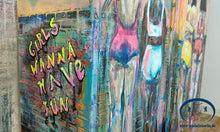 Load image into Gallery viewer, 1157 - Kommode "Girls wanna have fun"