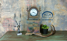 Load image into Gallery viewer, 1162 Standuhr handbemalt - nostalgisch