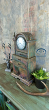 Load image into Gallery viewer, 1162 Standuhr handbemalt - nostalgisch