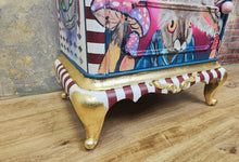 Load image into Gallery viewer, 1219 Kommode Handbemalt - Traumland