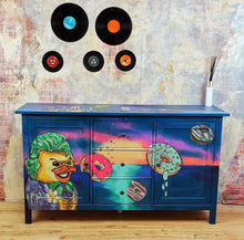 Load image into Gallery viewer, 1226 Sideboard "Comicente" handbemalt mit Quietscheenten und Donuts