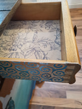 Load image into Gallery viewer, 0802 - Altberlinerkommode mit Farbverlauf