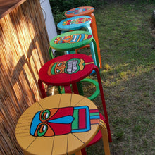 Load image into Gallery viewer, 0602 - Tiki Barhocker