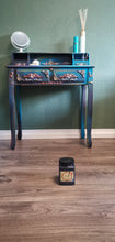 Load image into Gallery viewer, 0809 - königlicher Schminktisch