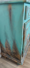Load image into Gallery viewer, 0909 - Kommode Rost / Türkies