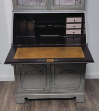 Load image into Gallery viewer, 1003 - Sekretär in Landhausstil