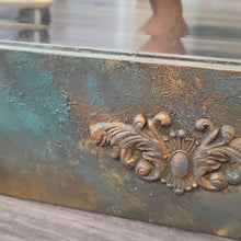 Load image into Gallery viewer, 1015 Antiker Spiegel im Rostlook