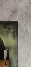 Load image into Gallery viewer, 1048 Antiker Spiegel im rustikalen Look