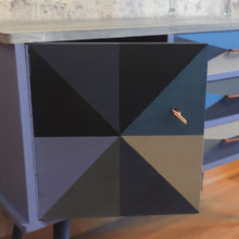 Load image into Gallery viewer, 1057 Retro - Kommode