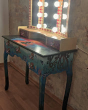 Load image into Gallery viewer, 1067 Schminktisch Meerjungfrau