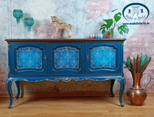 Load image into Gallery viewer, 1141 Chippendale Kommode mit Barock Muster