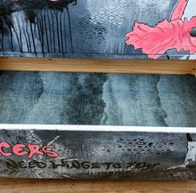 Load image into Gallery viewer, 1158 Kommode Street Art Dance