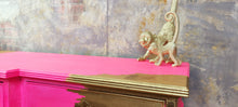 Load image into Gallery viewer, 1221 Sideboard / Kommode Neonpink, Gold und Streifen