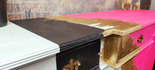 Load image into Gallery viewer, 1221 Sideboard / Kommode Neonpink, Gold und Streifen