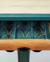 Load image into Gallery viewer, 1234 Buffetschrank Retro - Creme / Dunkelgrün