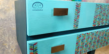 Load image into Gallery viewer, 1184 Nachttisch im Retro Look