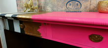 Load image into Gallery viewer, 1179 Sideboard / Kommode Neonpink, Gold und Streifen