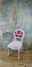 Load image into Gallery viewer, 1180 - Stühle weiß mit individuellen Stoffen