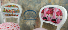 Load image into Gallery viewer, 1180 - Stühle weiß mit individuellen Stoffen