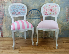 Load image into Gallery viewer, 1180 - Stühle weiß mit individuellen Stoffen