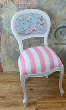 Load image into Gallery viewer, 1180 - Stühle weiß mit individuellen Stoffen