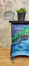 Load image into Gallery viewer, 1212 Nachttisch Landschaft handbemalt